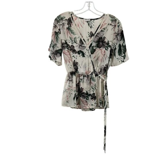 Sienna Sky V-Neck Surplice Short Sleeve Floral Top Womens Size Small Tie Waist - Picture 1 of 11